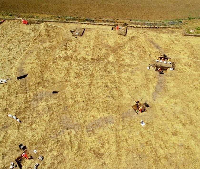 An image showing excavation of a ‘Banjo Enclosure’ from the late Broze