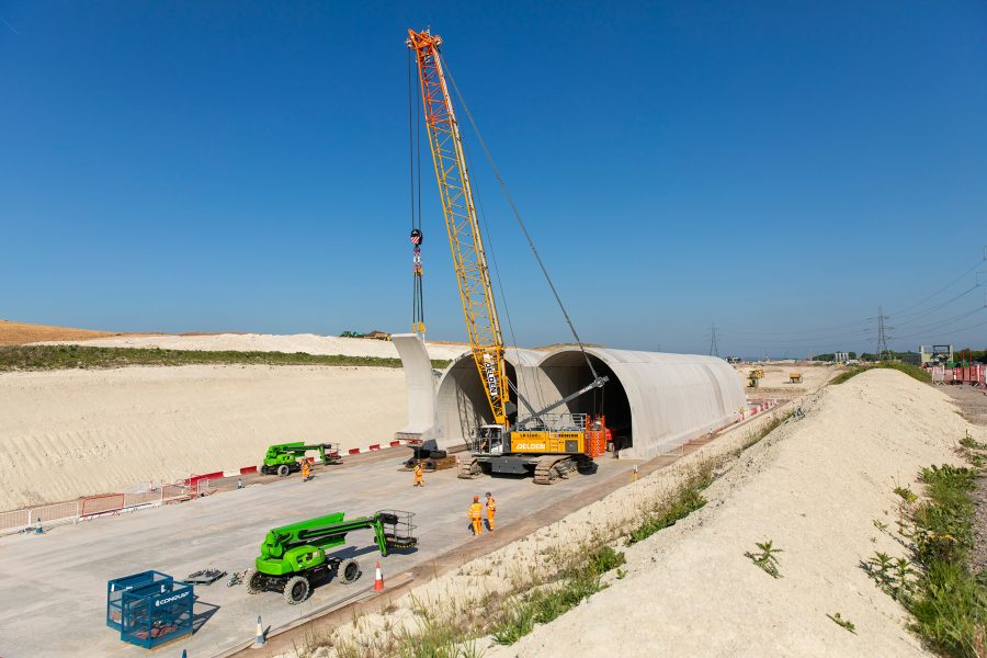 A crane installing the Wendover Green tunnel segments.