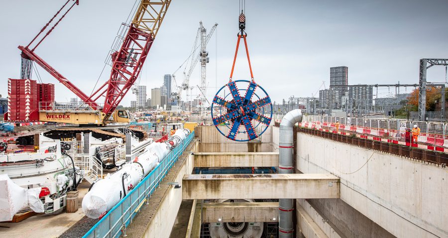 TBM Madeleine cutterhead being lifted into the Old Oak Common station box.