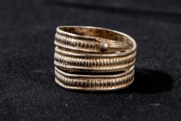 Thumbnail 3 of A silver 