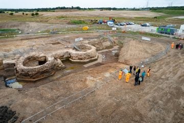 Thumbnail 1 of HS2 excavation of Coleshill Manor and gatehouse.