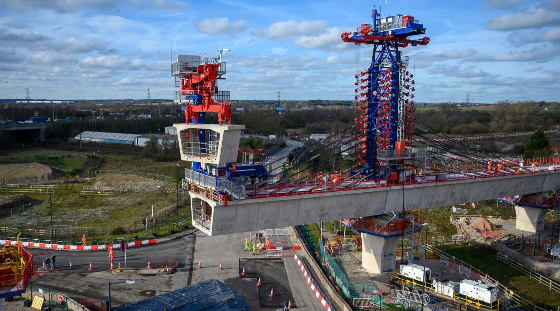 Precast segmental viaduct